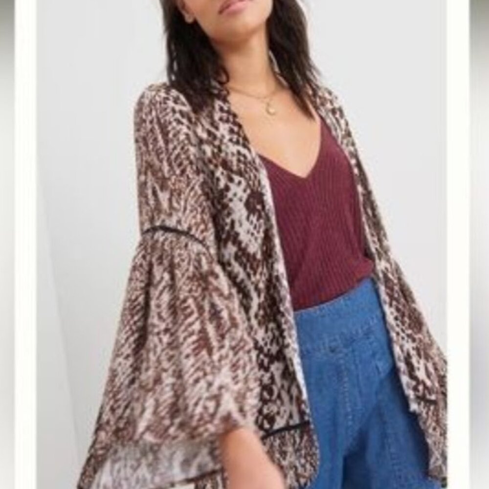 Bl^nk London Bell Sleeve Snakeskin Print Kimono Bohemian Python Women's O/S
